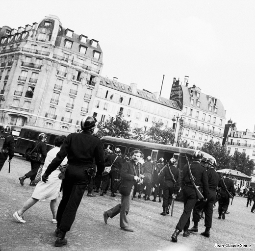 Mai 68 - Paris - Gare de l'est Mai 68 - Paris - Gare de l'est
