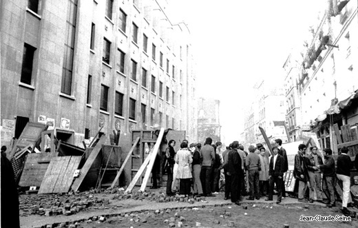 Mai 68 - Paris - Barricades et pavs