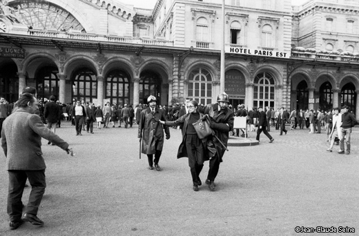 Mai 68 - Paris Gare de l'est - Arrestation
